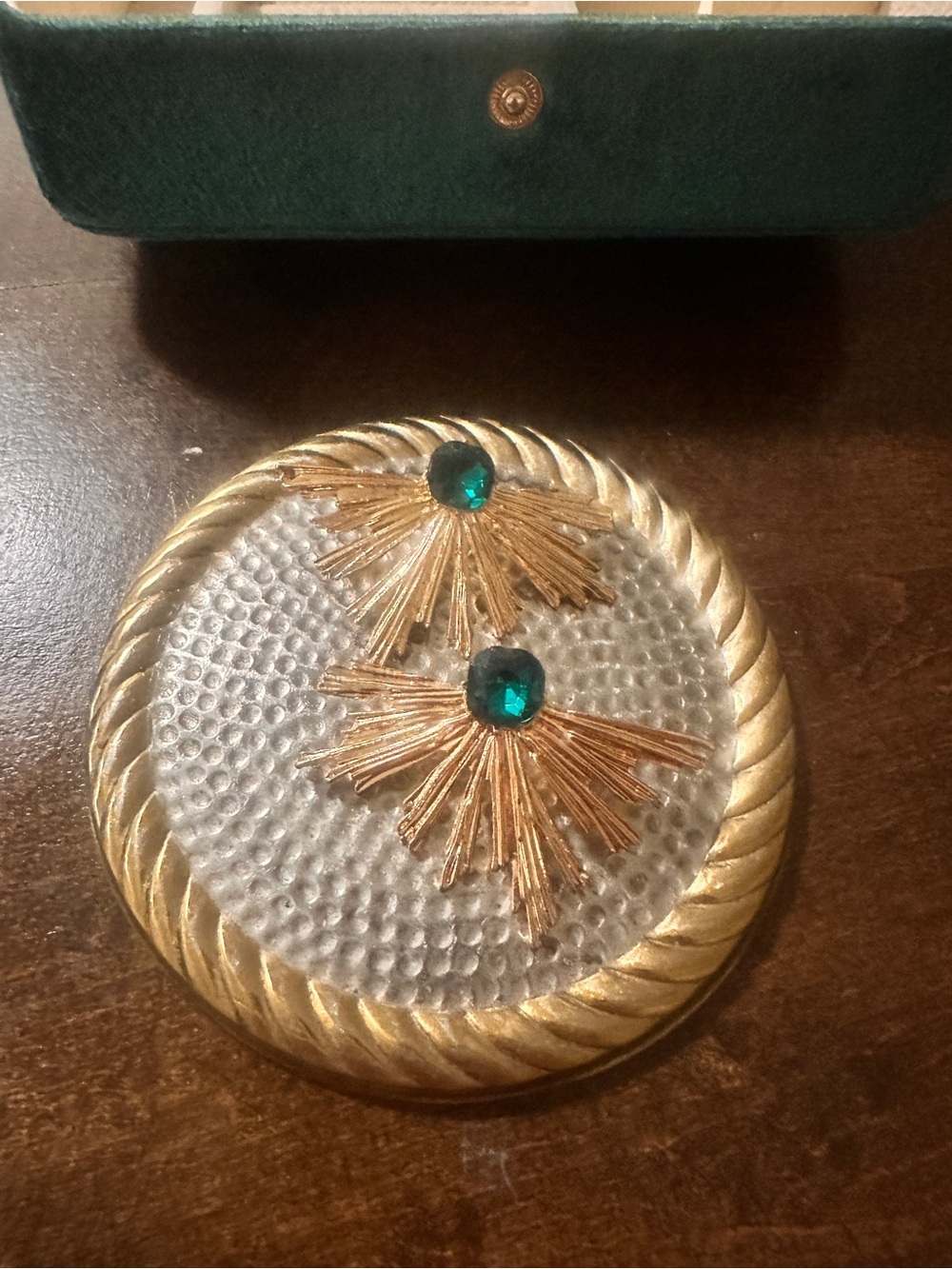 Gold and Emerald earring